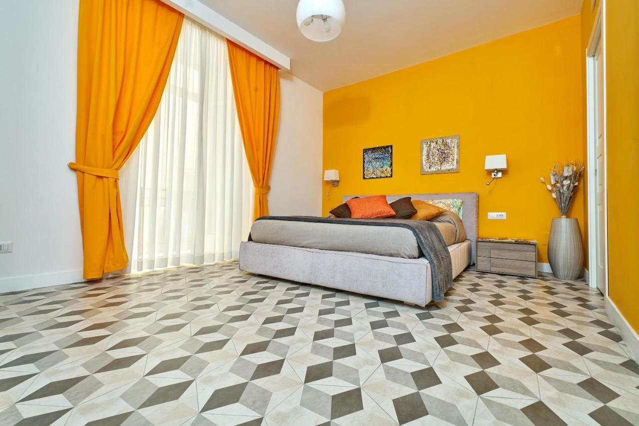 A Casa Del Principe Lt Bed & Breakfast Наполи Екстериор снимка
